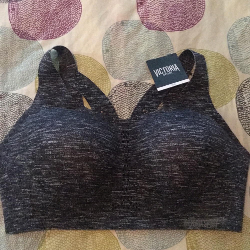 NWT Victoria Sport Angel Max 38DD sports bra